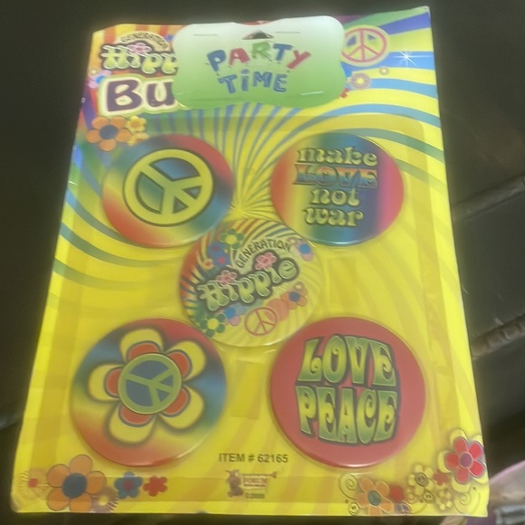 Party time hippie buttons - Picture 3 of 4